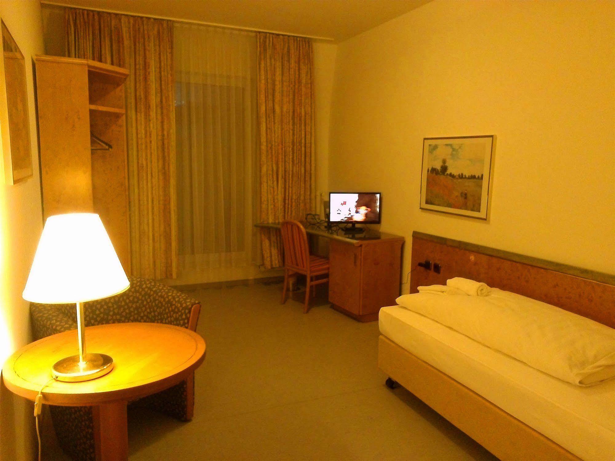 Willy Hotel Frankfurt Frankfurt am Main Exterior foto